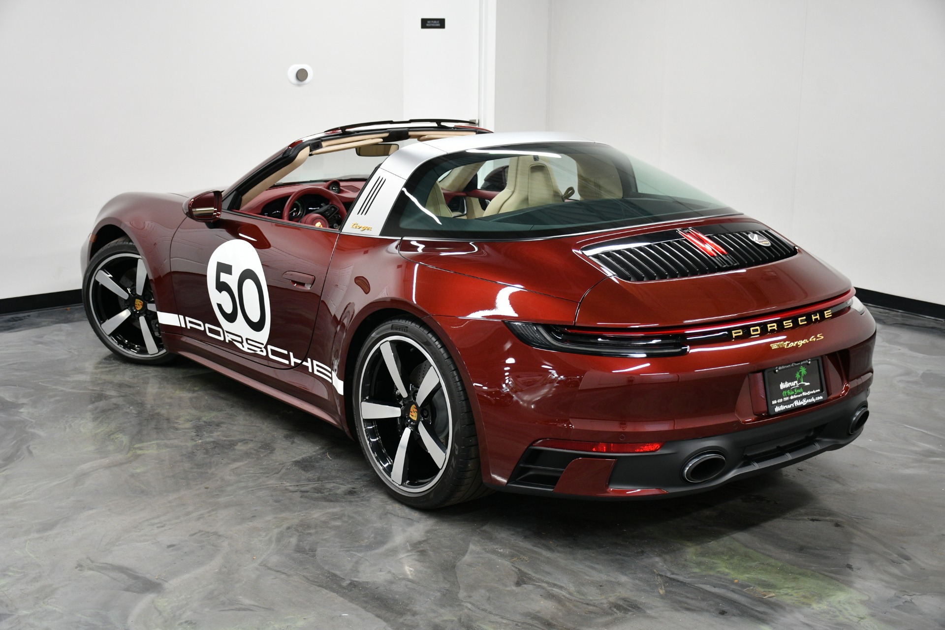 2021 Porsche 911 Targa 4S photo 2
