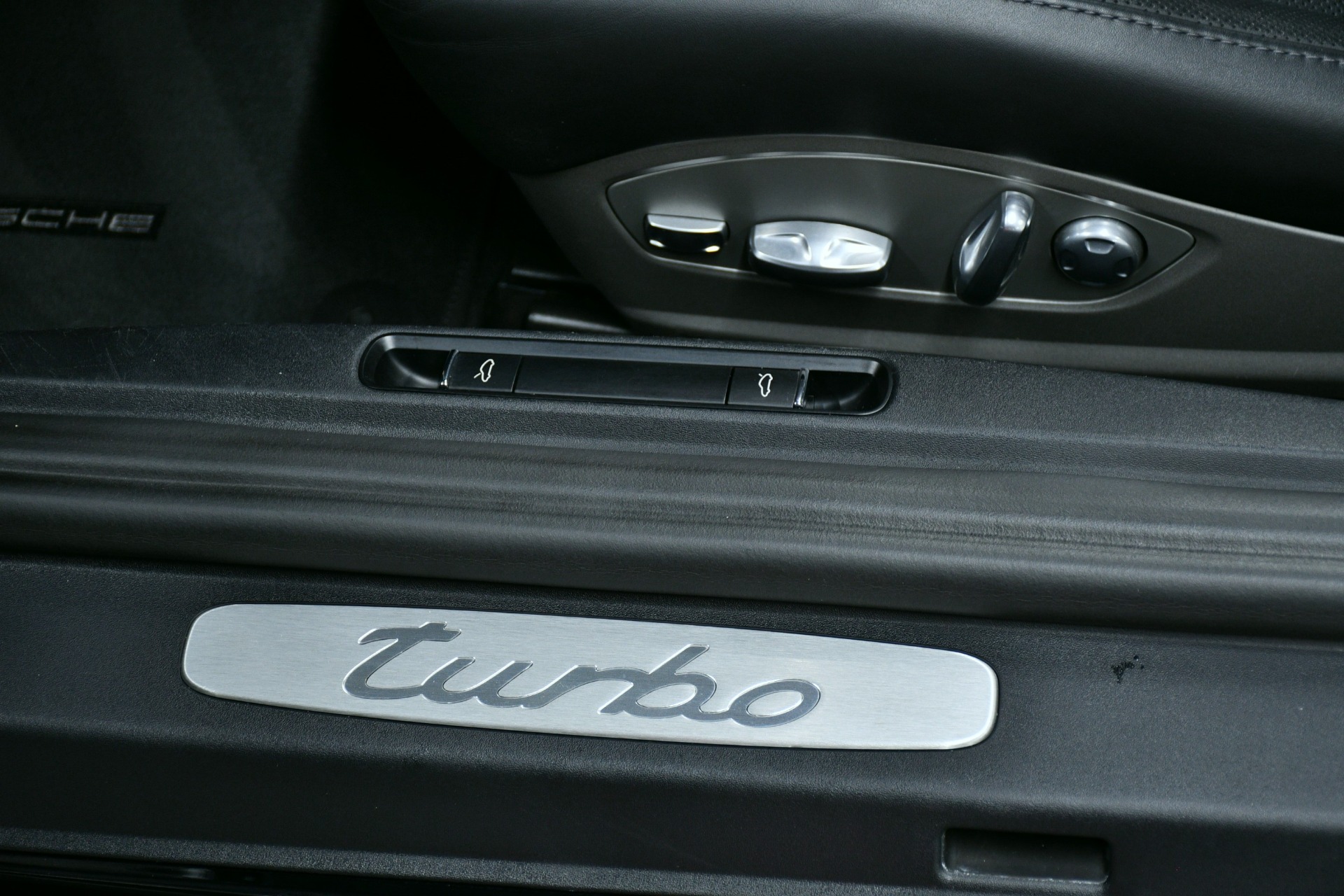 2014 Porsche 911 Turbo photo 25