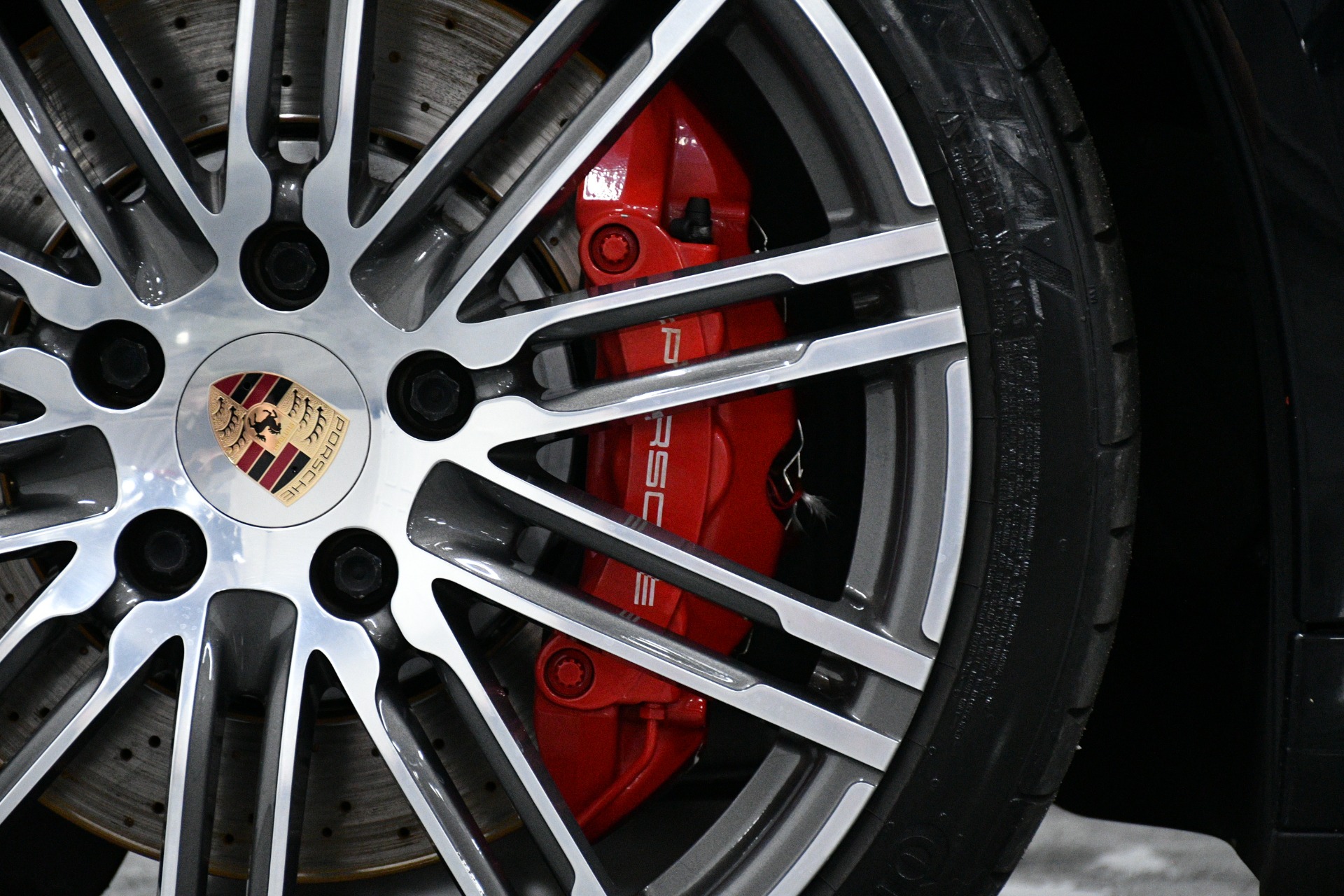 2014 Porsche 911 Turbo photo 54