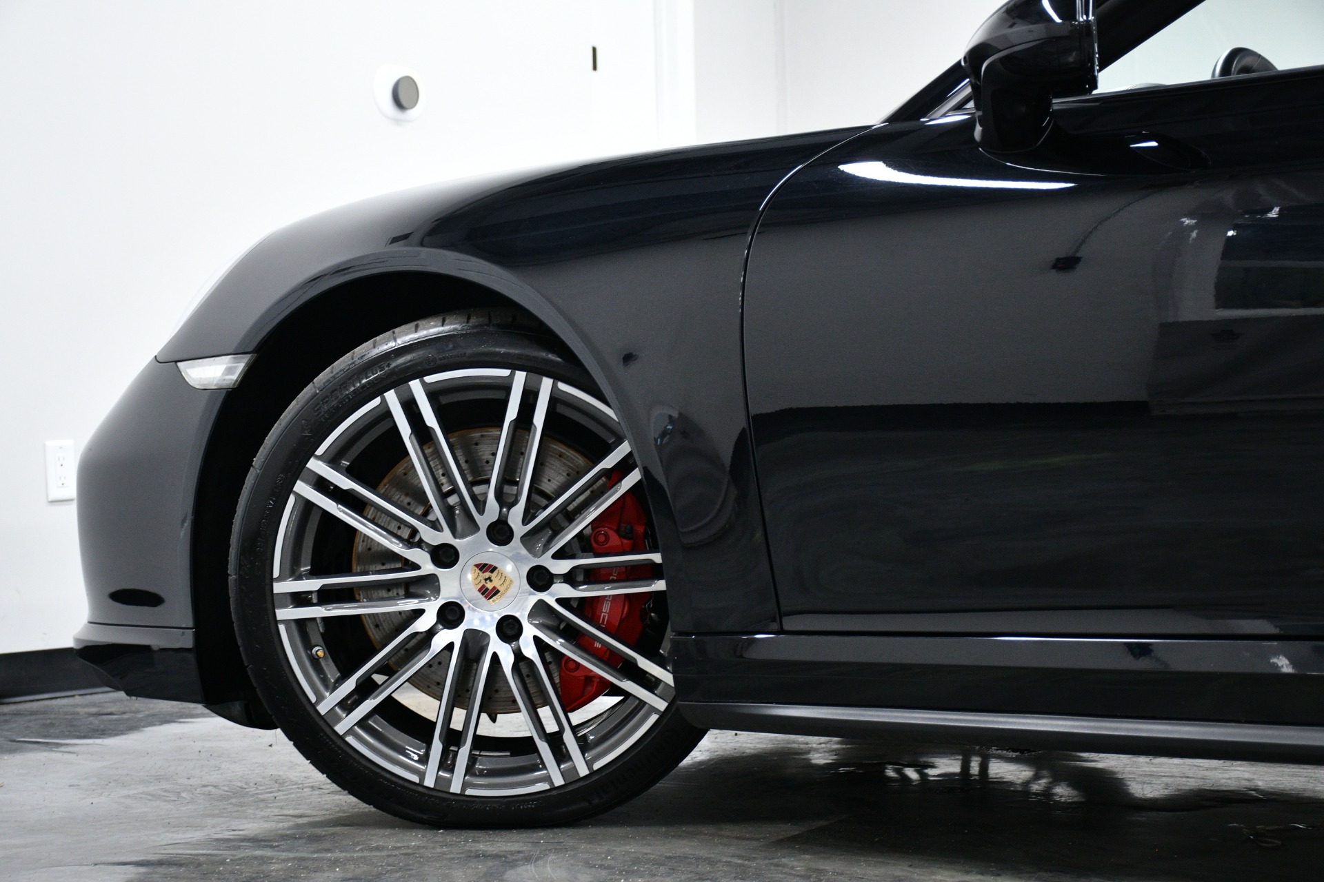 2014 Porsche 911 Turbo photo 3