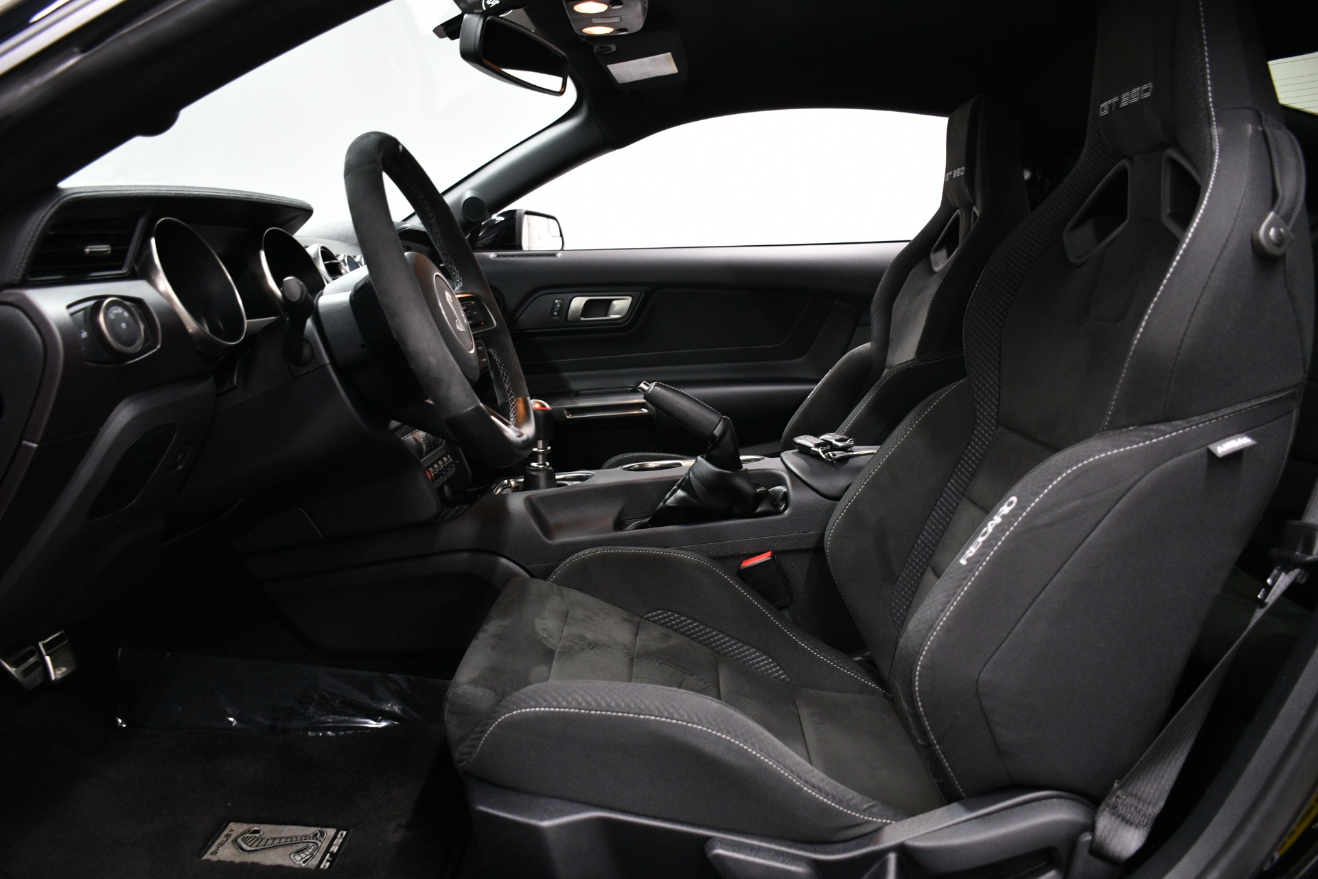 2017 Ford Mustang Shelby GT350 photo 23