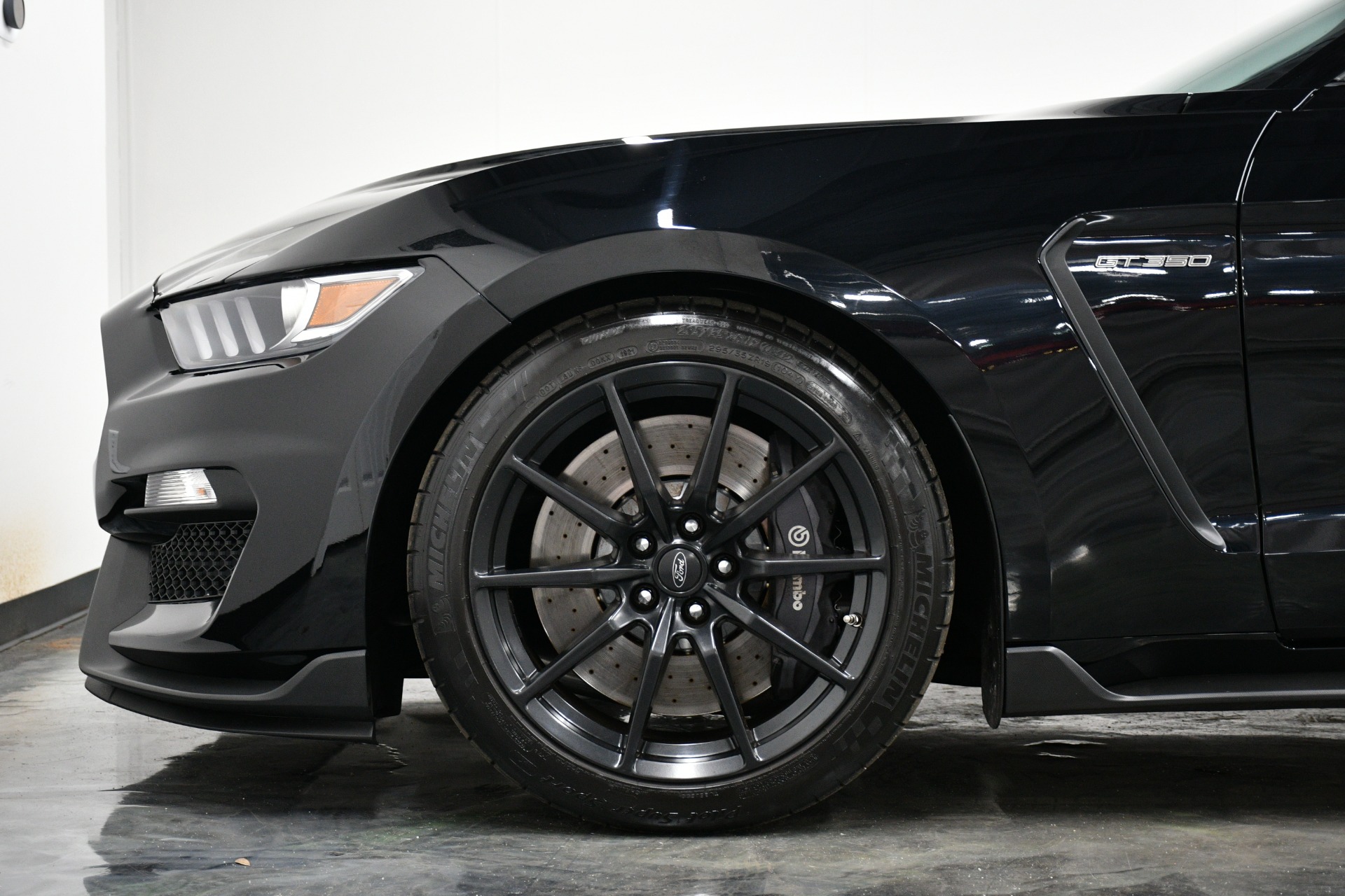 2017 Ford Mustang Shelby GT350 photo 49