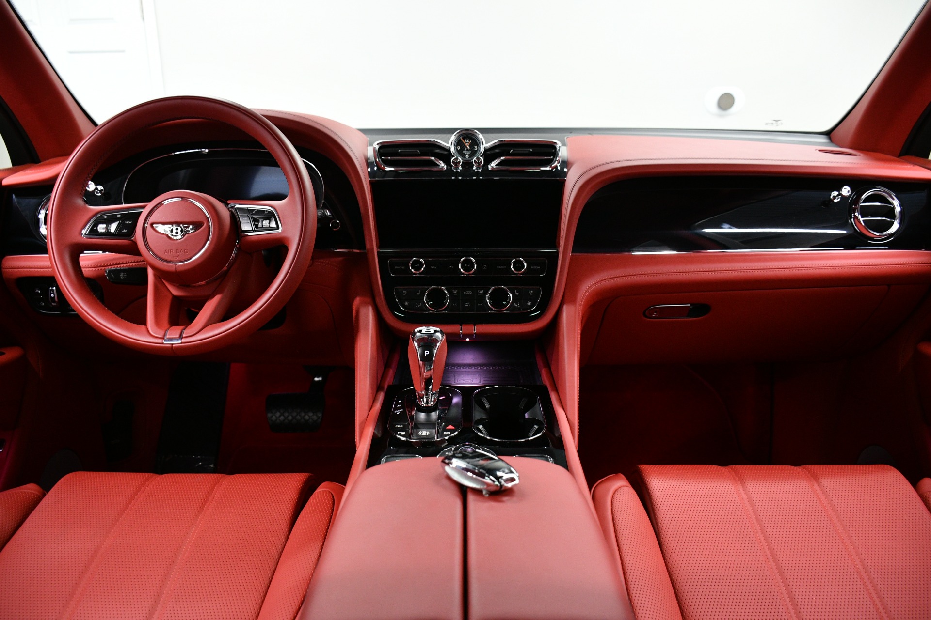 2022 Bentley Bentayga V8 photo 20