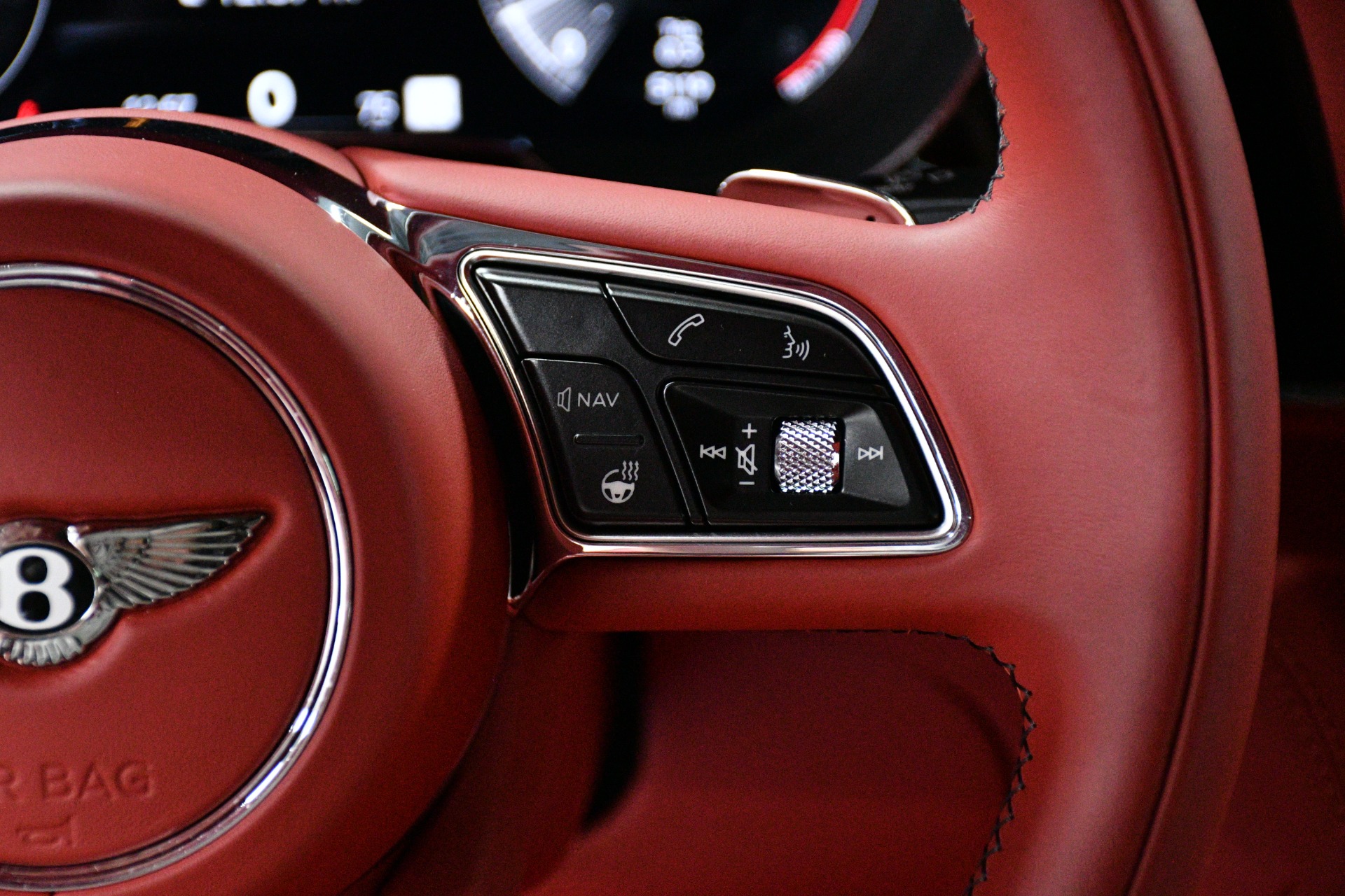 2022 Bentley Bentayga V8 photo 24