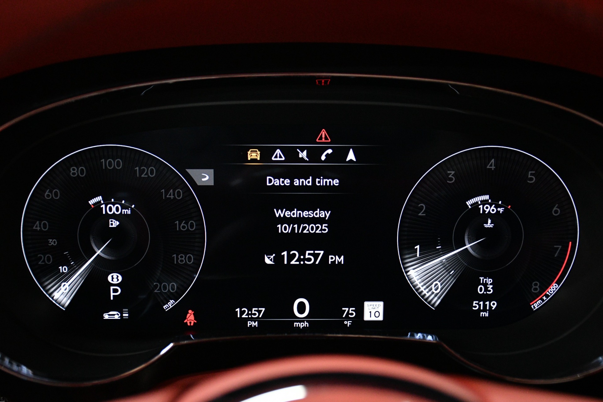 2022 Bentley Bentayga V8 photo 25