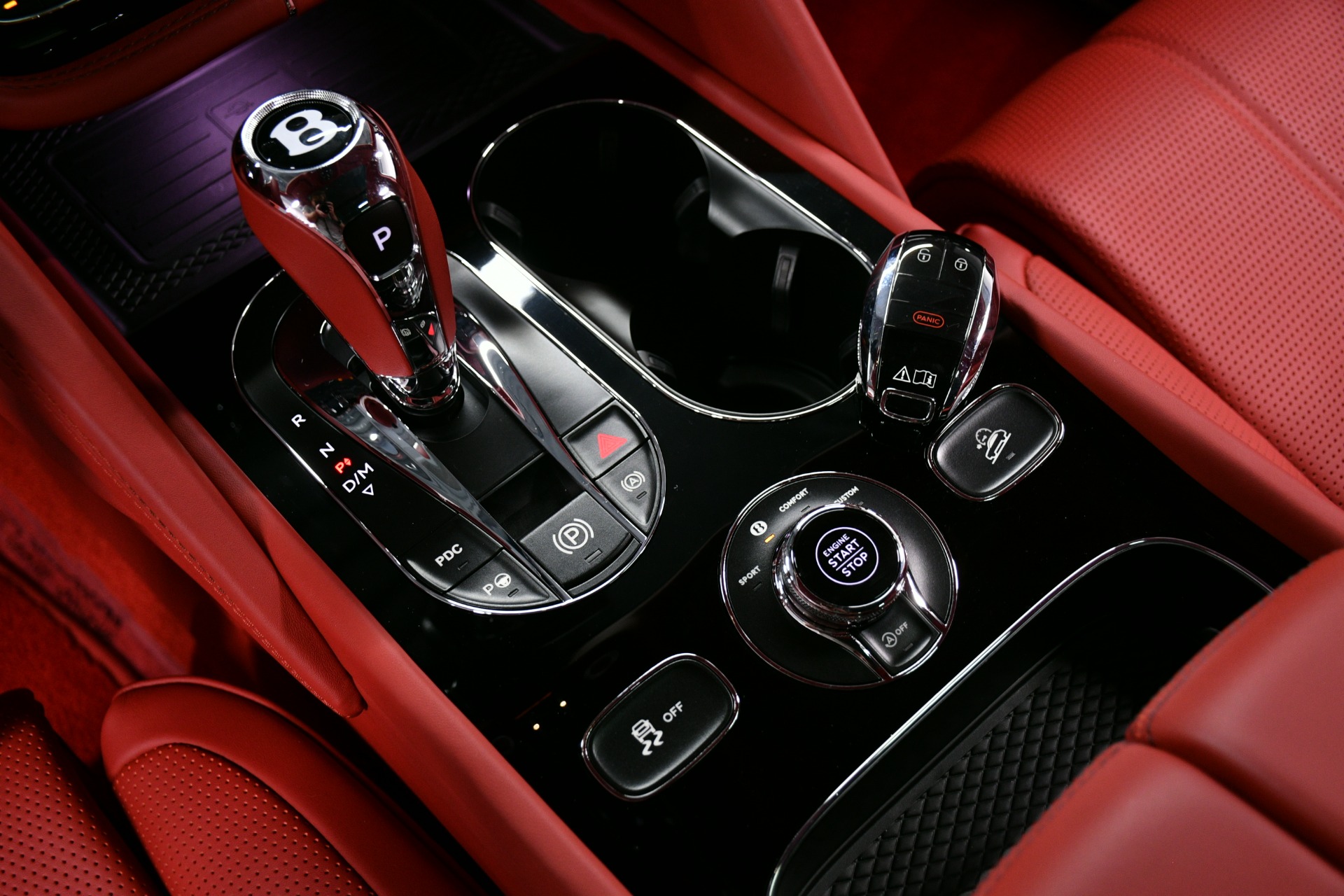 2022 Bentley Bentayga V8 photo 31