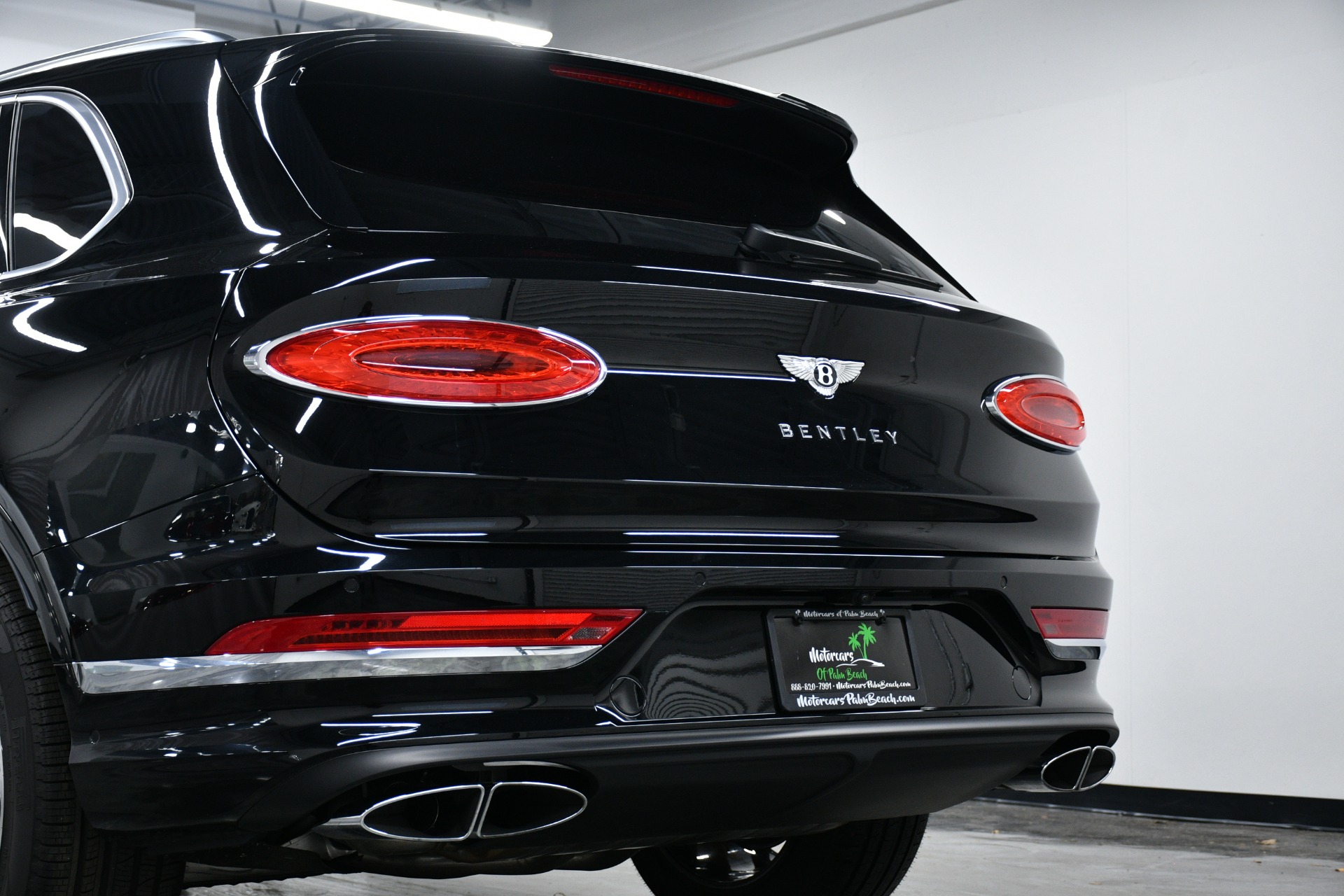 2022 Bentley Bentayga V8 photo 50