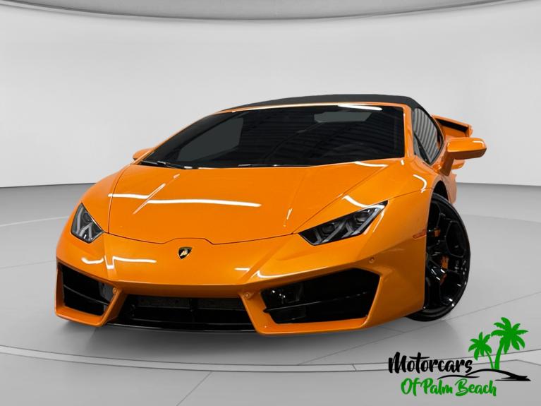 Used 2019 Lamborghini Huracan RWD Sypder for sale $299,995 at Motorcars of Palm Beach in Delray Beach FL